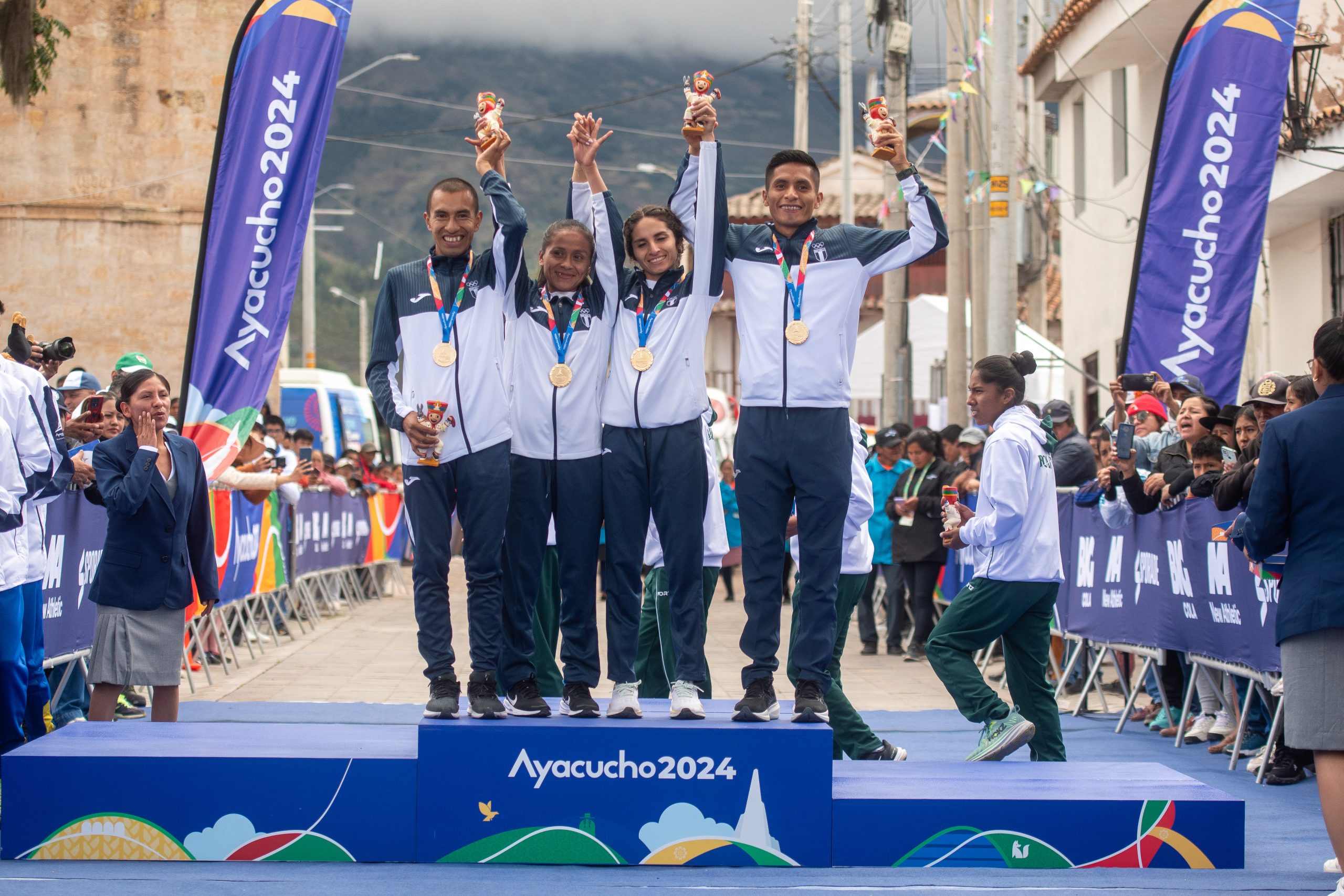 Guatemala gana su primera medalla de oro en el medio maratón relevos mixtos en los Juegos Bolivarianos Ayacucho 2024