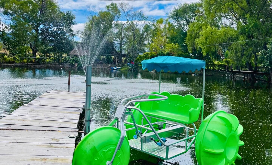 Nuevas bicicletas de agua en Turicentro Valle Escondido, Jutiapa